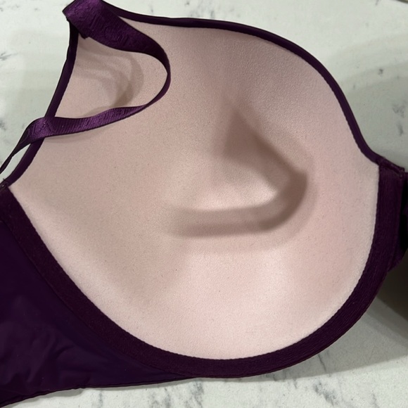 Victoria’s Secret Bra - Picture 6 of 10